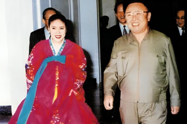 “한 달에 1억을 그냥” … 김정일마저 홀린 목소리의 주인공