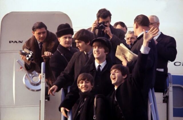 [오늘 뭘 볼까] 위대한 밴드의 미국 ‘침공’..다큐 영화 ‘Beatles ’64’