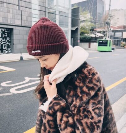 (대체 불가능한 매력) 보들하고 힙한 채정안 그레이말 퍼코트