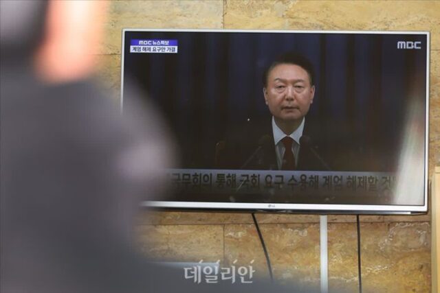 [실패한 계엄령] 尹 비상계엄에 네카오 ‘역풍’…밤샘 대응에 긴급회의까지