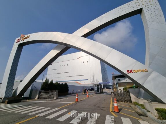 삼성·SK, AI 기술력 향상에 역량 결집… 향후 반도체 전략은