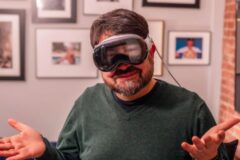 애플 ‘비전 프로’, 소니와 손잡나… PS VR2 컨트롤러 지원