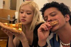 느좋 셀피에 백 대신 요즘은 ‘이것’
