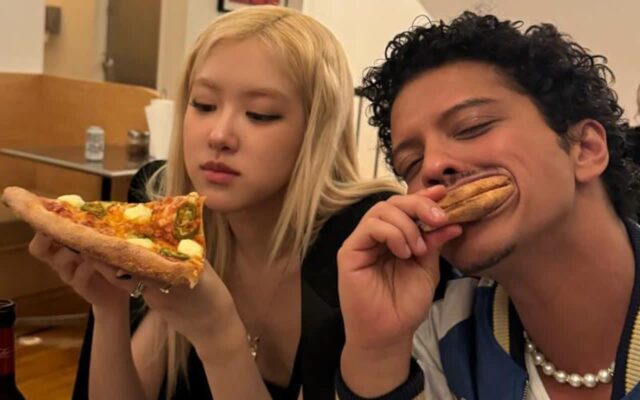 느좋 셀피에 백 대신 요즘은 ‘이것’