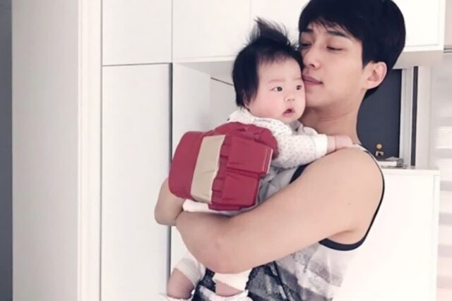 14살 연하 아내와 결혼, 51세에 아빠 됐다
