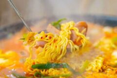 외국인 입맛을 사로잡은 ‘의정부 부대찌개’ 맛집 3곳 추천