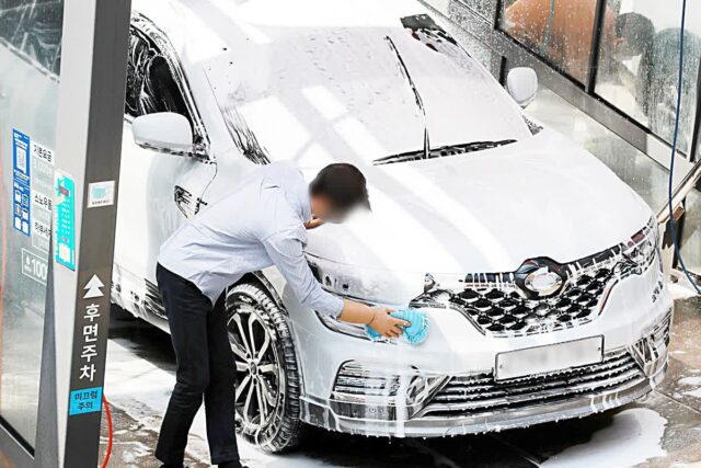 잘못하면 차 전부 망가져.. 겨울철 세차, ‘이곳’ 빼먹으면 낭패라고?