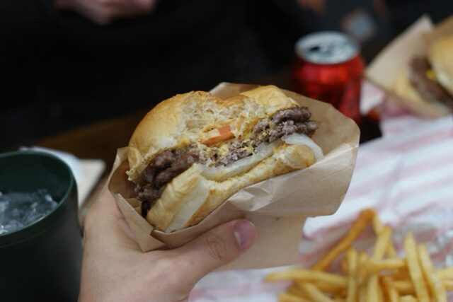 킨텍스 맛집 수제버거 맛있는 와썹비 후기
