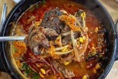 50년 세월의 손맛을 자랑하는 서울 ‘해장국 맛집’ 추천