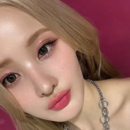 퀸재질 연말파티 메이크업 아이디어