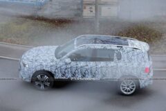 “확 바뀐 디자인 선보인다”.. 해외에서 처음으로 포착된 신형 전기 SUV