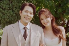해외 길거리서 여자친구가 무릎 꿇으라고 한 이유