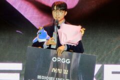 [LCK 어워드-포토] 유니폼 아닌 수트 입은 LCK 선수들