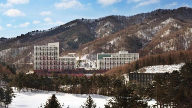 투숙객 10명 중 8명이 다시 찾겠다고 밝힌 겨울 리조트 성지