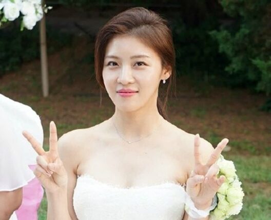 연애 상대는 없지만 신동엽에게 결혼식 사회와 주례 예약한 배우