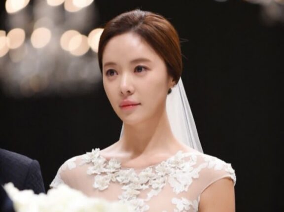 이혼하더니 결혼 안하고 썸만 타겠다는 돌싱 여배우