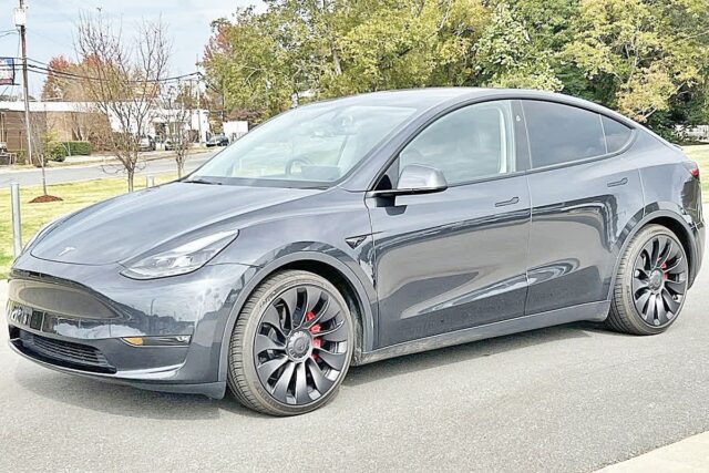 ‘BMW? 벤츠? 우습다’.. 수입차 씹어 먹은 테슬라 모델 Y, 충격 근황