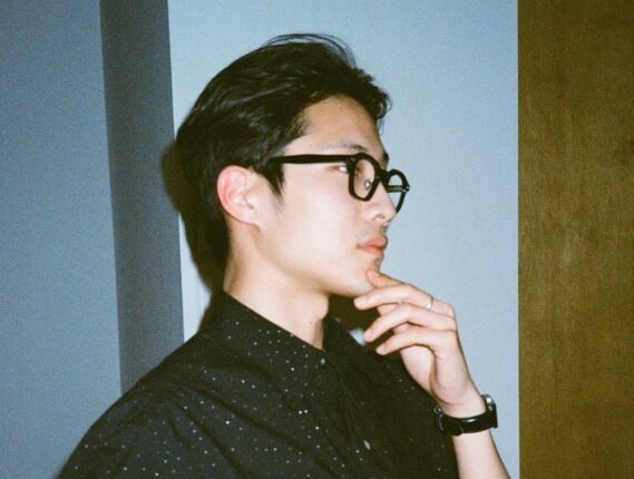 집에 커튼이 하나도 없이 산다는 미남 배우