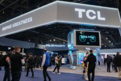 [CES 2025] TCL CSOT, 혁신적 디스플레이 기술로 관람객 몰이···’IJP OLED’ 대량생산 제품 첫 전시