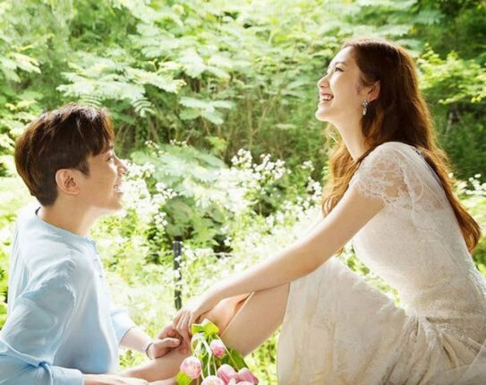 여행 중 싸우다 나간 남자친구 드레스 입고 마중 나간 이유
