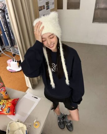 공승연, 귀달이 니트 모자로 러블리한 겨울 감성 완성