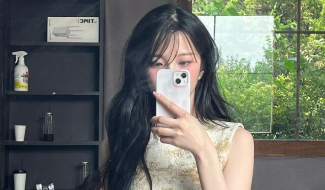 백지헌, 페미닌한 실루엣과 자연스러운 메이크업으로 빛난 자태
