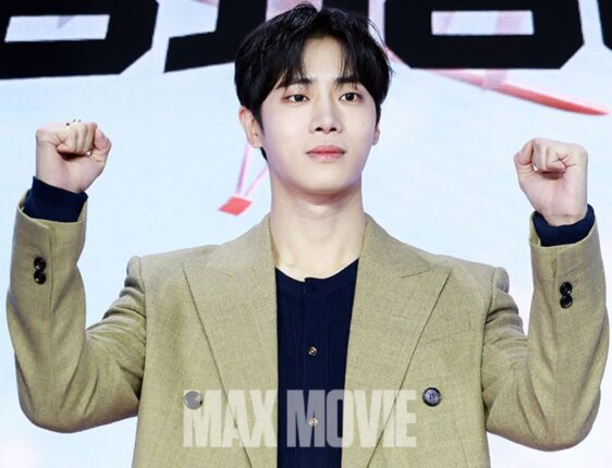 [맥스포토] 추영우, 한복 벗고 의사 변신