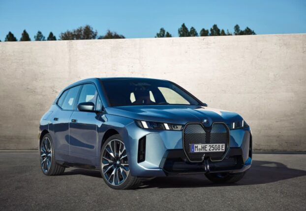 베일 벗은 BMW 뉴 iX···3분기 국내 출시 예정
