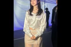 이혜성, 서울패션위크에서 우아한 실크 룩 선보여