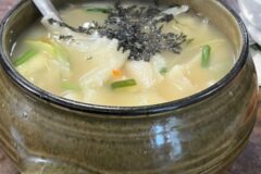 40년 전통의 따뜻한 한 그릇, 삼청동수제비 맛보러 가자