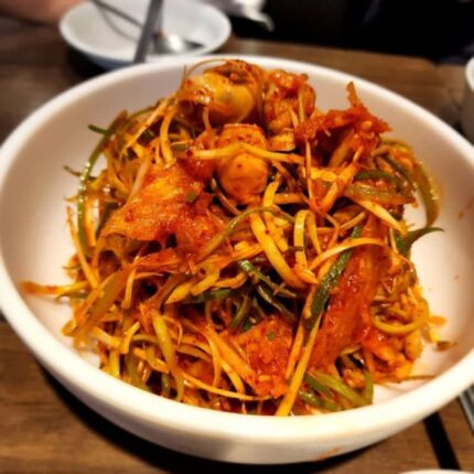 서울 골뱅이무침 맛집 3곳, 매콤한 맛을 즐기다!