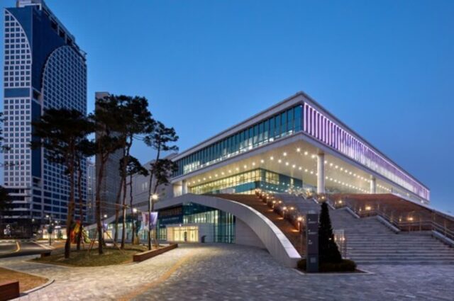 경기 남부 최대 규모, 수원컨벤션센터에서 만나는 다양한 행사와 전시