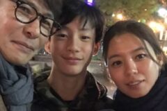 ‘앤톤 부모’ 윤상·심혜진 ‘히어’ 시사회 동반 참석, 왜?