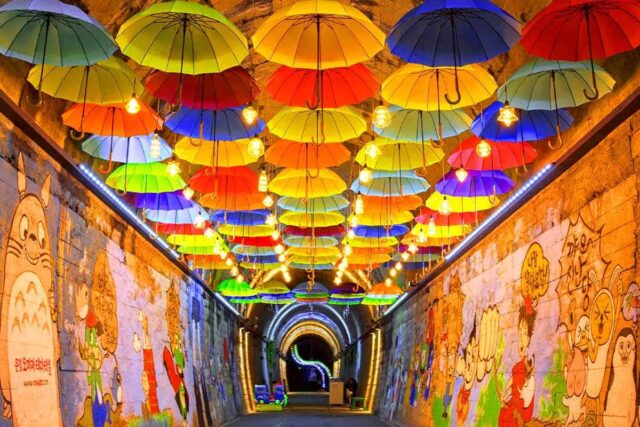 “여기 이런 곳이 있었다니”… 부모님도 사진 찍어 달라 하는 이색 명소 2곳