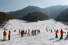 무주리조트 주변에서 즐길 수 있는 관광지는?
