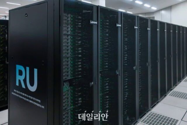 정부, 연내 고성능 GPU 1만장 확보…AI컴퓨팅 센터 조기 개시 목표