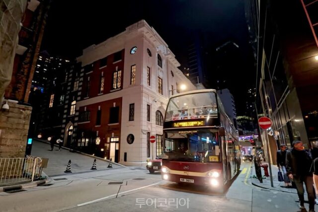 빅버스 타고 홍콩야경투어 즐겨보세요!…하나투어, ‘빅버스 나이트 투어’ 단독 출시