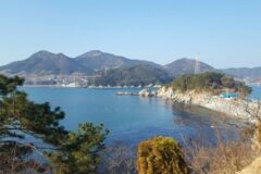 이수도에서 만나는 아름다운 해변과 고요한 자연
