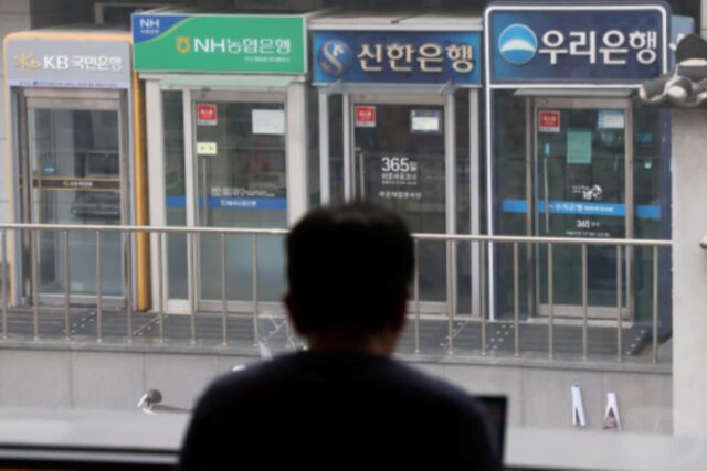 “제발 여기는 없애지 마요” 갈 곳 잃은 중장년층 .. ‘간절한 외침’