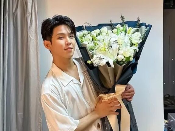 9년 만난 여친과 결혼 했는데 유부남인지 아무도 모름