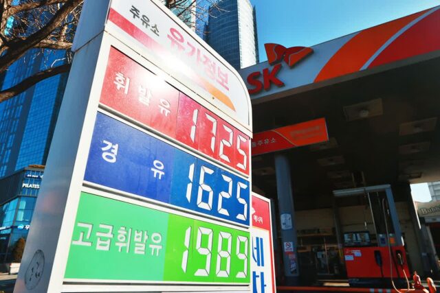 “치솟는 기름값에 결국”.. 소비자들이 선택한 車, 5년 새 2배 비중 늘어