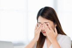 눈물샘 막힘 증상, 너무 건조한 눈 또는 눈물이 과하다면
