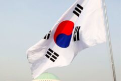 “한국에서는 답이 없다” … 심상치 않은 움직임, 정부까지 나섰지만 ‘과연’
