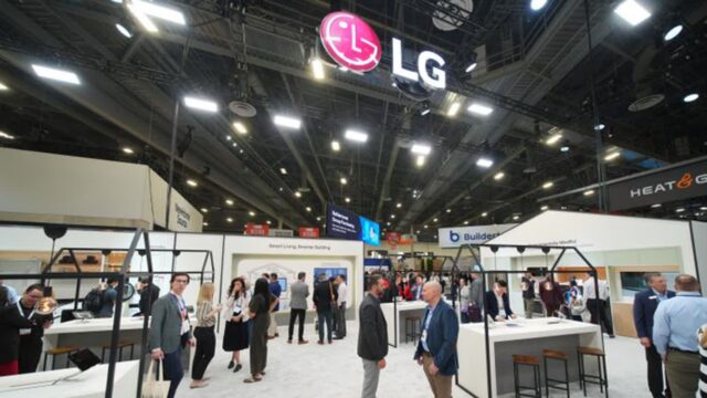 주력 사업만으론 어렵다… B2B 사활 거는 삼성·LG