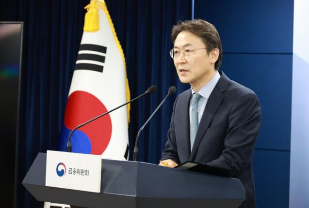 대출금리 인하 압박 계속…”시차 두고 우물쭈물할 상황 아니다”