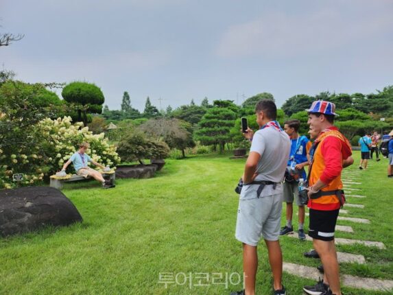 방한 외국관광객 급증, 그런데 관광수지는 100억 달라 적자 “왜?”