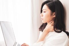 목이 잠기는 이유, 아침 물 한 잔으로 해결