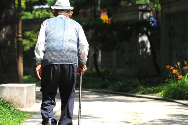 “겨우겨우 1억 모았는데”… 5060 중장년층, 깊어지는 ‘한숨’