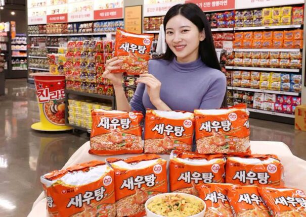 “20년 만에 봉지면으로”…홈플러스, ‘농심 새우탕면’ 단독 판매