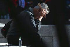 연금만 기다렸는데 “가족까지 빚더미”… 벼랑 끝에 선 고령층들 ‘결국’